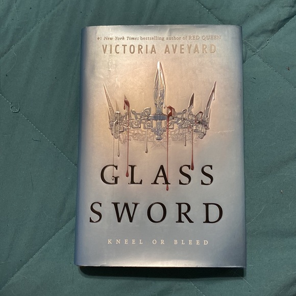 The Red Queen Collection Series Books 1 - 4 and cruel Crown by Victoria Aveyard - Picture 7 of 15